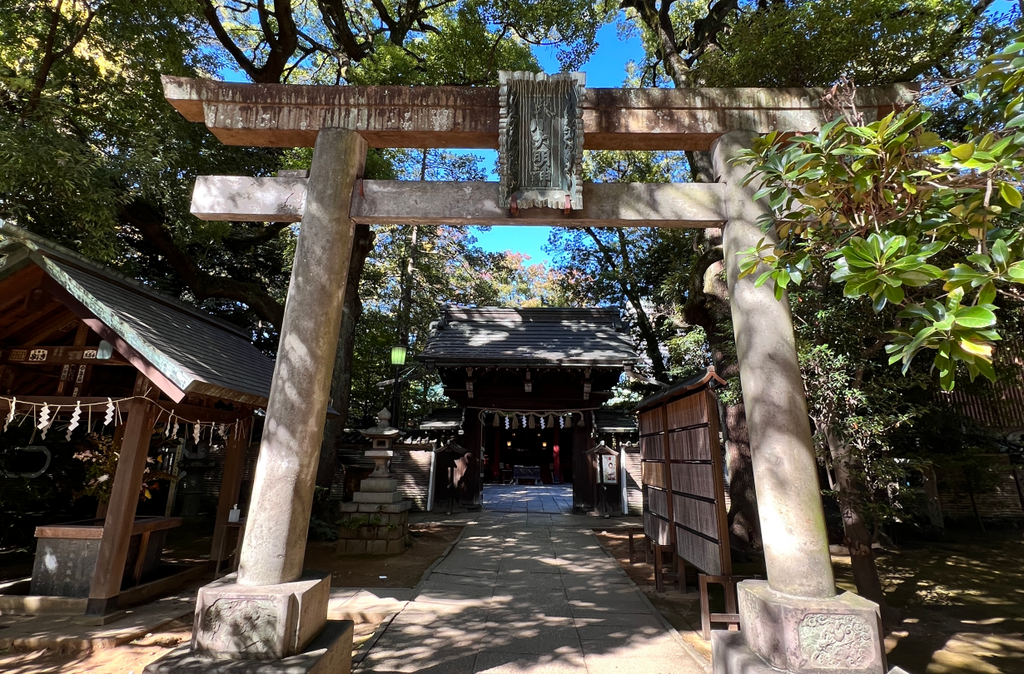 縁結びのパワースポット 江戸の情景が残る赤坂氷川神社